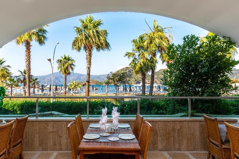 Faros Premium Beach Hotel image 1