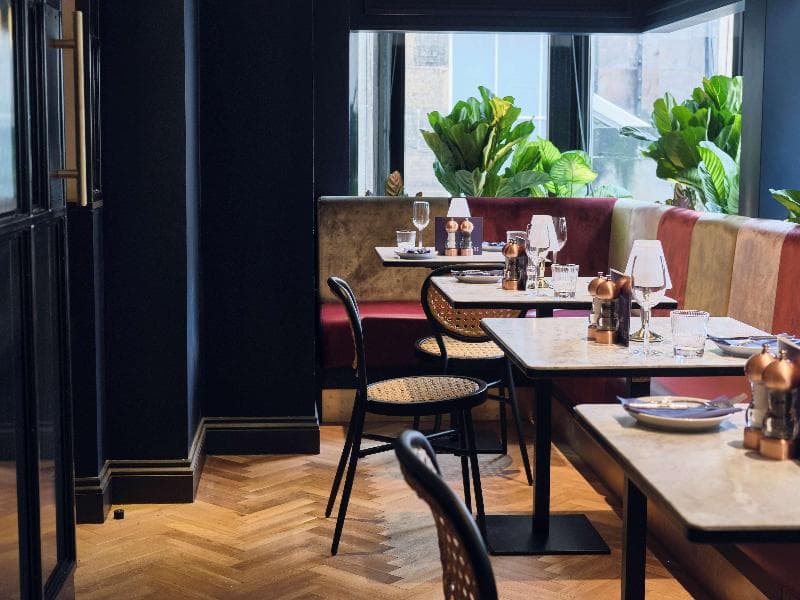 Stay at Le Monde Boutique