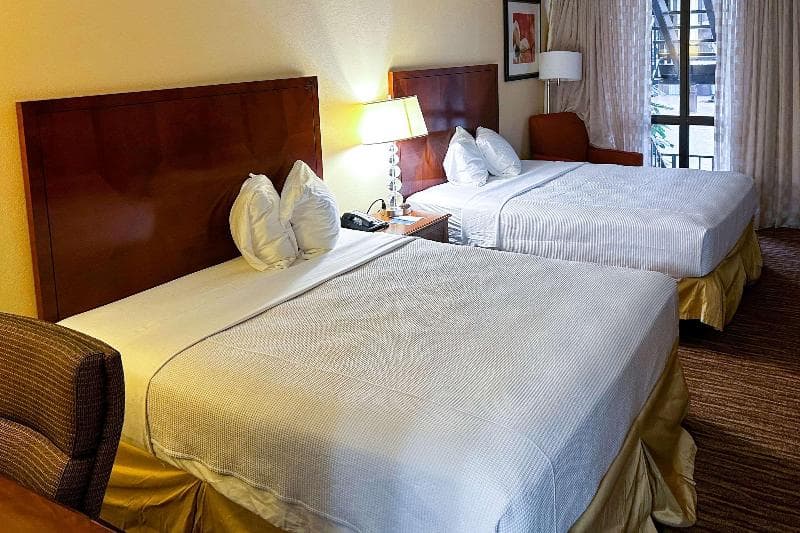 Rodeway Inn image 1