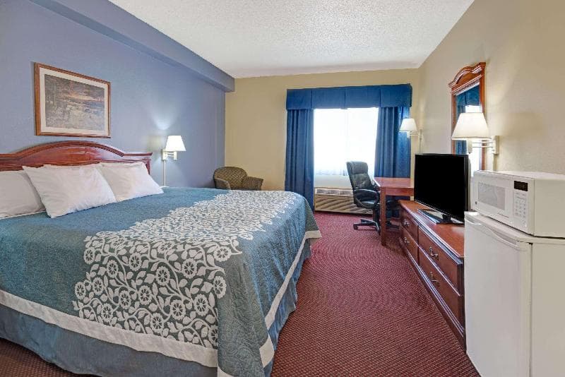 Days Inn By Wyndham Laramie image 2