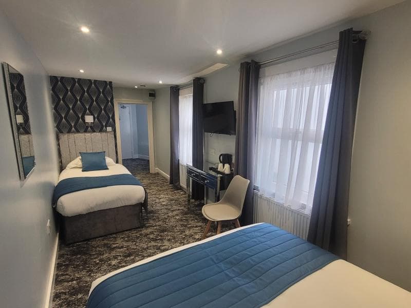 George Hotel image 1