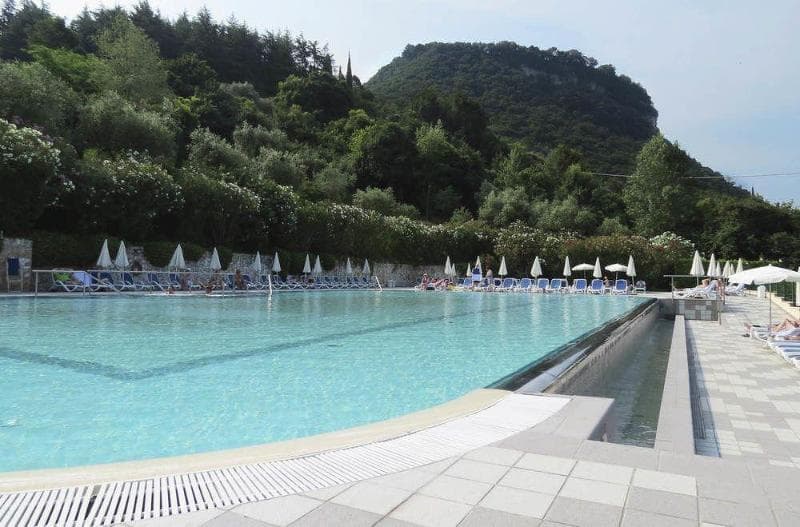 La Perla image 1