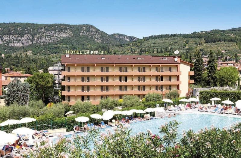 La Perla image 2