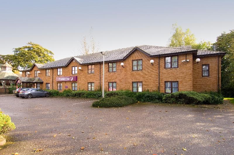 Premier Inn Liverpool Rainhill image 1