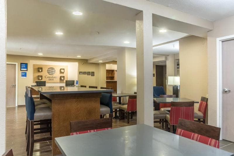 Comfort Inn N Myrtle Beach Barefoot Landing image 1