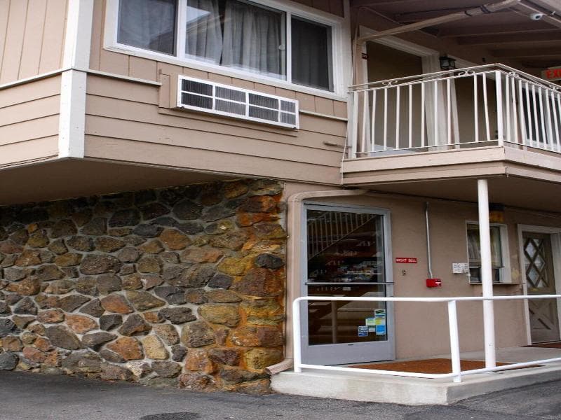 San Luis Inn & Suites image 2