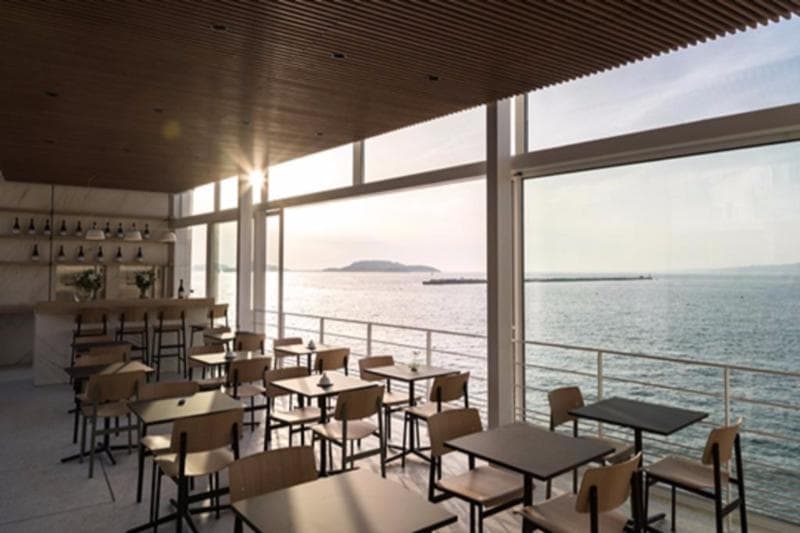 Les Bords de Mer image 1
