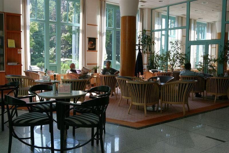 Cristal Palace image 1