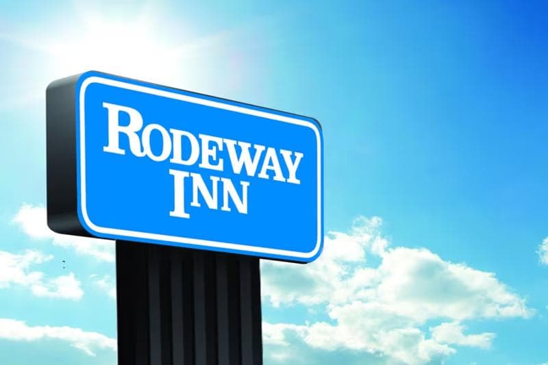 Rodeway Inn image 1