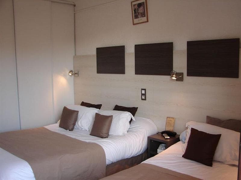 Logis Hotel les Charmettes image 2