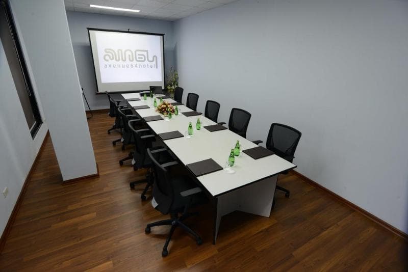 Stay at Avenue 64 Hotel
