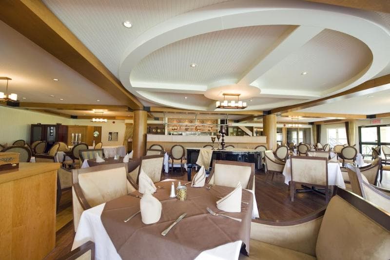 Chateau Bromont - Resort Hotels image 1