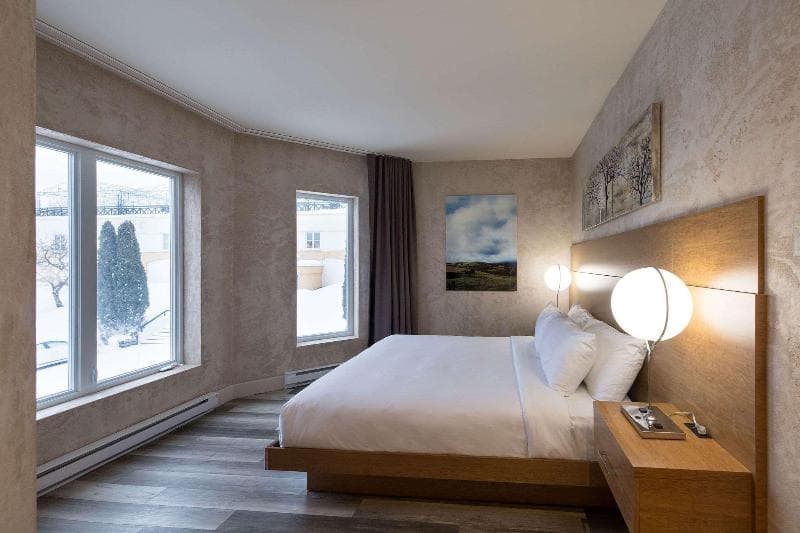 Chateau Bromont - Resort Hotels image 2