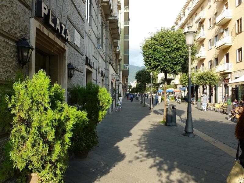 Plaza image 1
