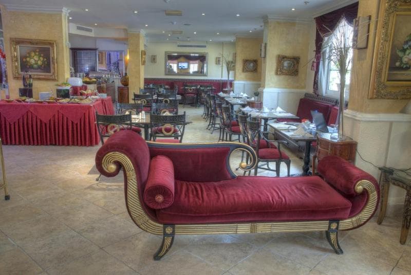 Al Maha Regency Hotel Suites image 1