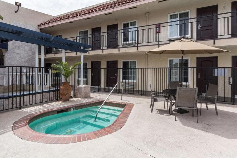 Stay at Econo Lodge Inn & Suites Escondido Downtown