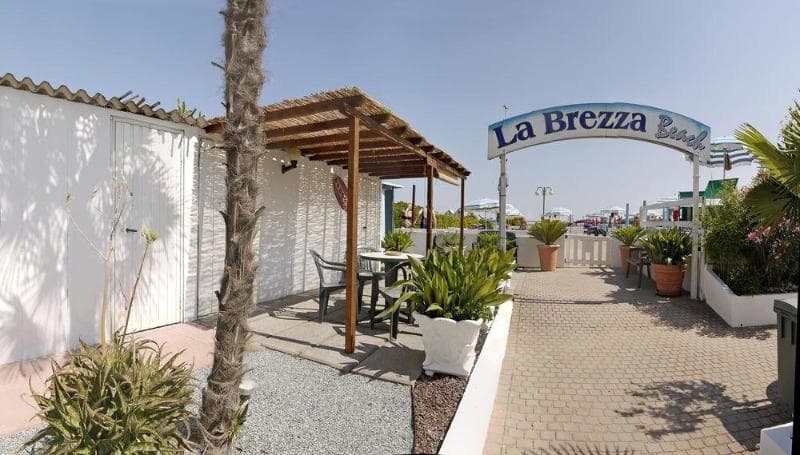 La Brezza - Main View