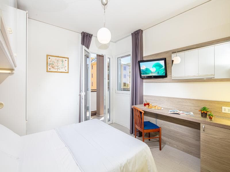 Family Hotel Alexander - Main View