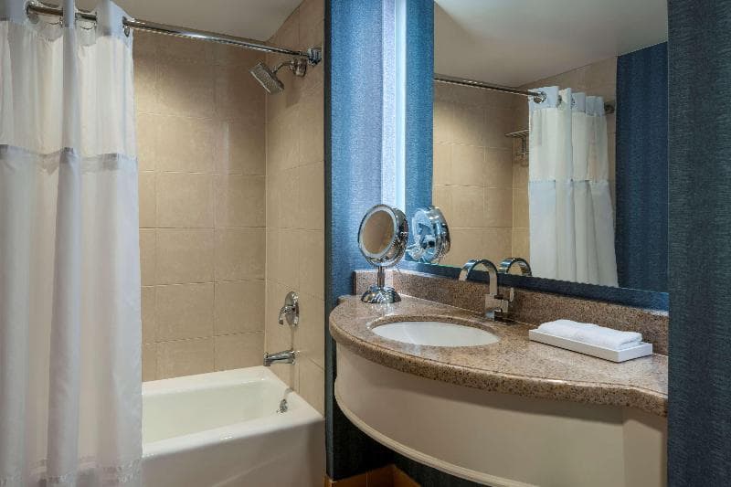 Stay at Hyatt Regency Chesapeake Bay
