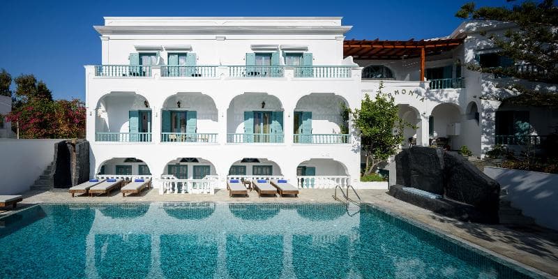 Stay at Armonia Hotel