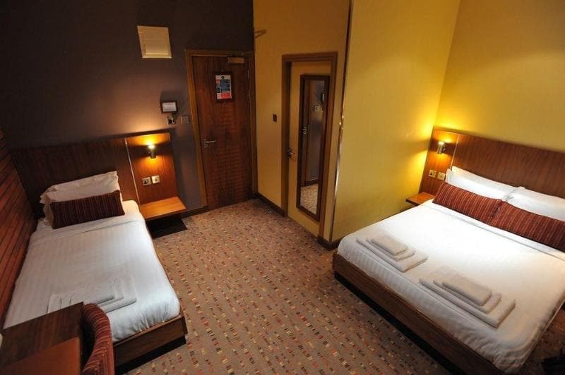 The Commercial Hotel image 1