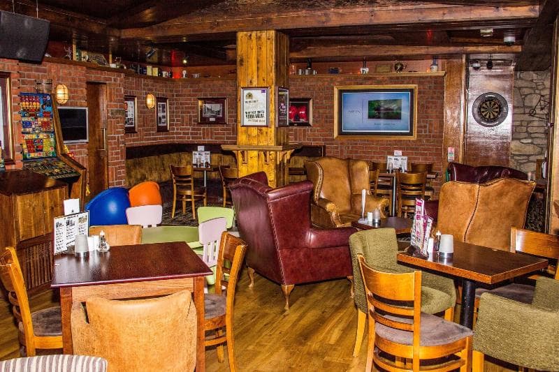The Commercial Hotel image 2
