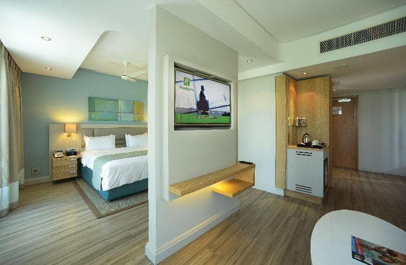 Holiday Inn Mauritius Mon Tresor image 2