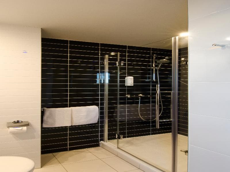 Premier Inn Hamburg City Alster image 2