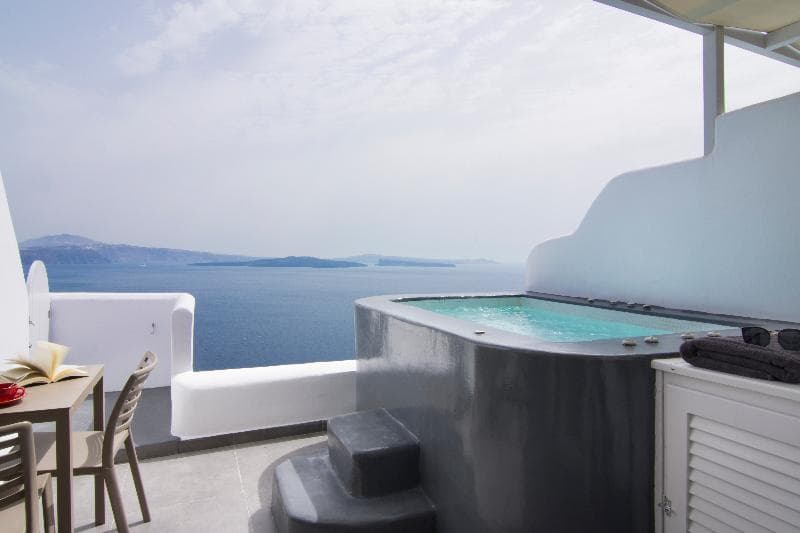 Santorini Secret Suites & Spa image 2