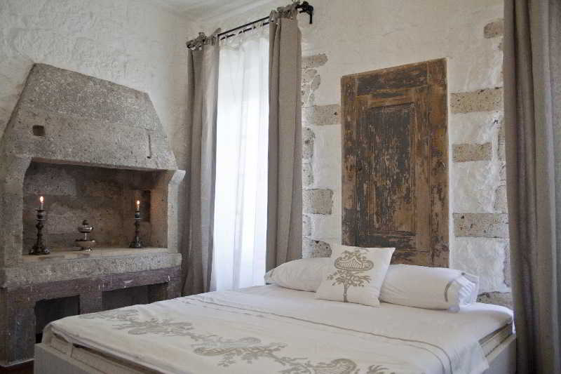 BeyEvi Hotel image 1