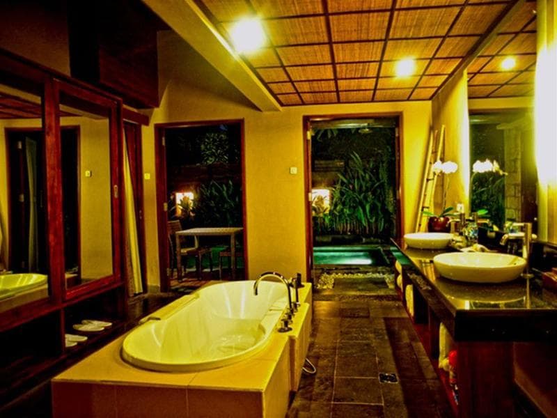 Nyuh Bali Luxury Villas Seminyak image 1
