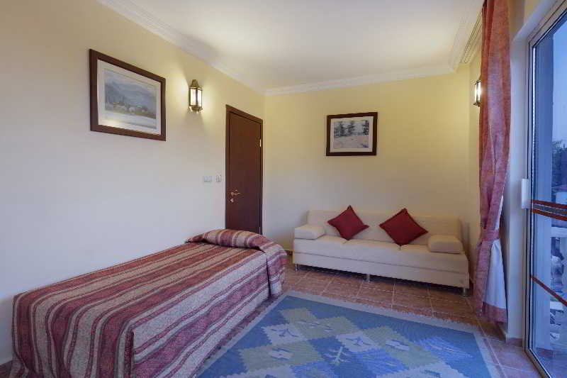 Larissa Sultan Beach image 2
