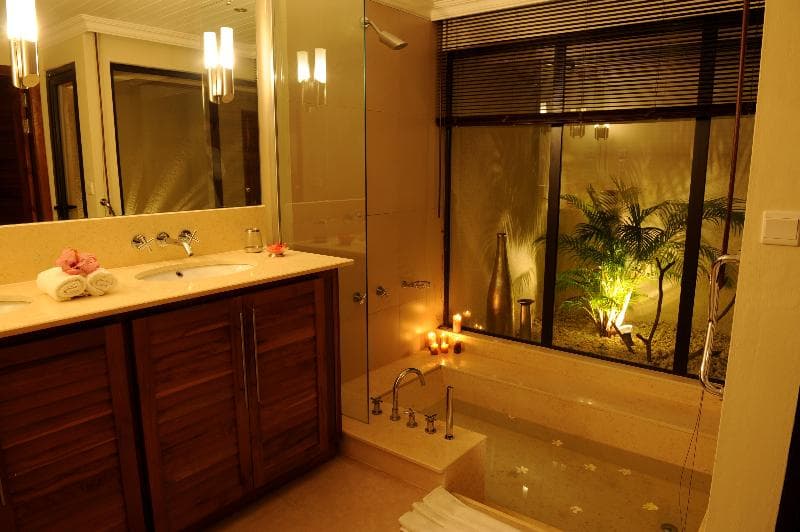 Oasis Villas image 1