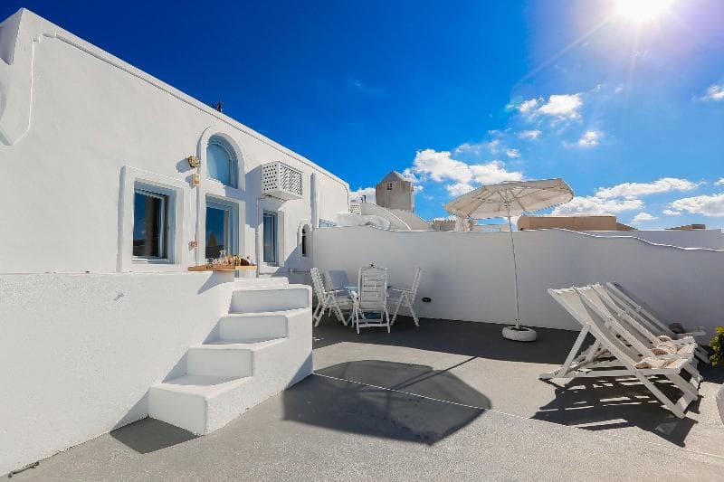 Stay at Ilioperato Traditional Apartments