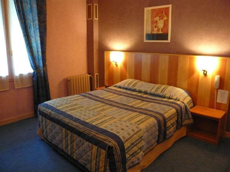 Hotel Au Terminus image 1