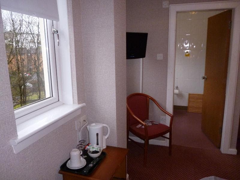 West Park Hotel image 1