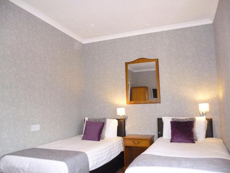 West Park Hotel image 2