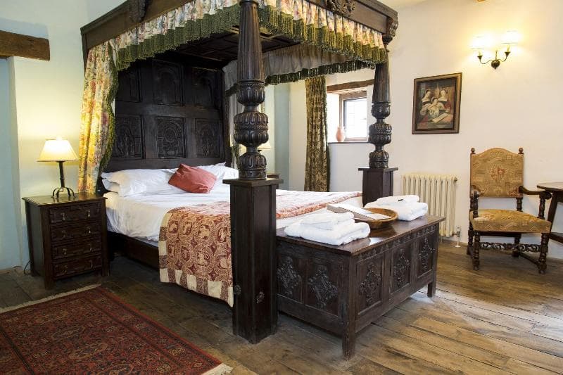 The George Inn And The Plaine image 2