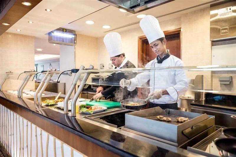 Majlis Grand Mercure Residence Abu Dhabi image 1