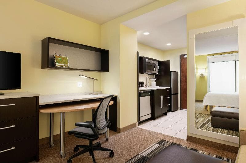 Home2 Suites New York Long Island City/Manhattan image 1