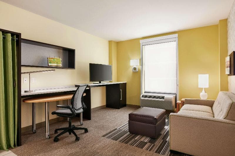 Home2 Suites New York Long Island City/Manhattan image 2