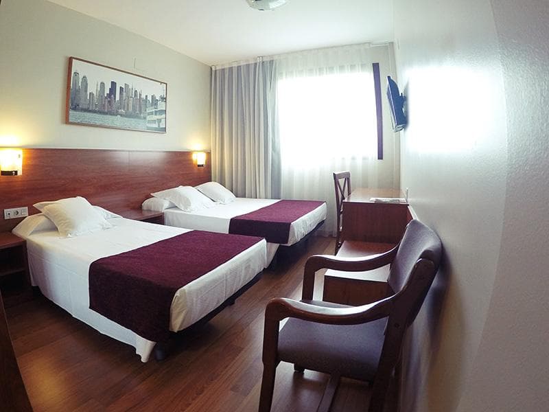 Hotel Reus Park image 1