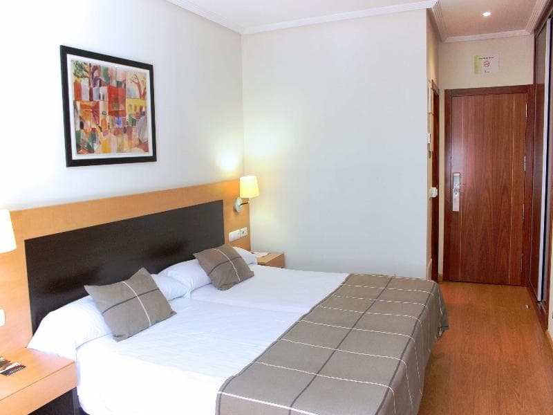 Hotel Infantas de Leon image 1