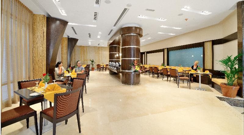 Al Majaz Premiere Deluxe Hotel Apartments image 1