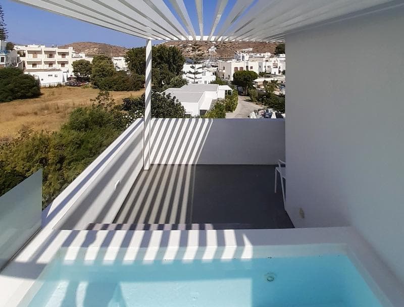 Relux Ios Hotel image 1