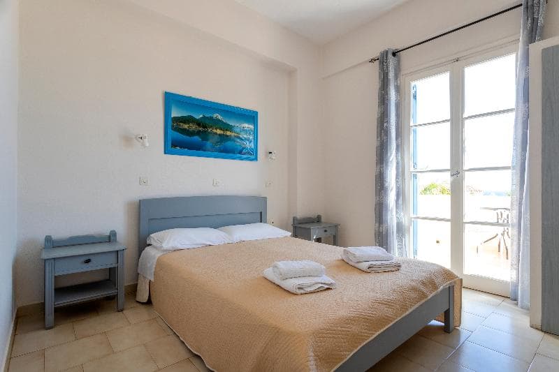 Vanas Apartments image 2