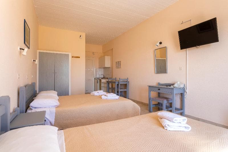 Vanas Apartments image 1