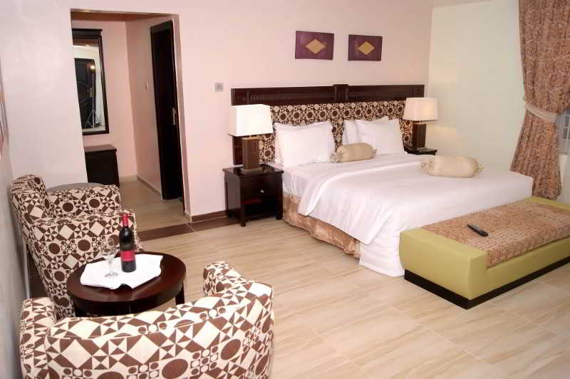 Excel Oriental Hotel and Suites image 2
