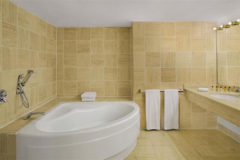 Abuja Continental Hotel image 2