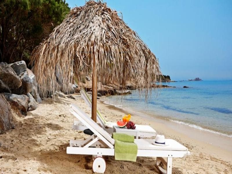 Stay at Villa Paradise
